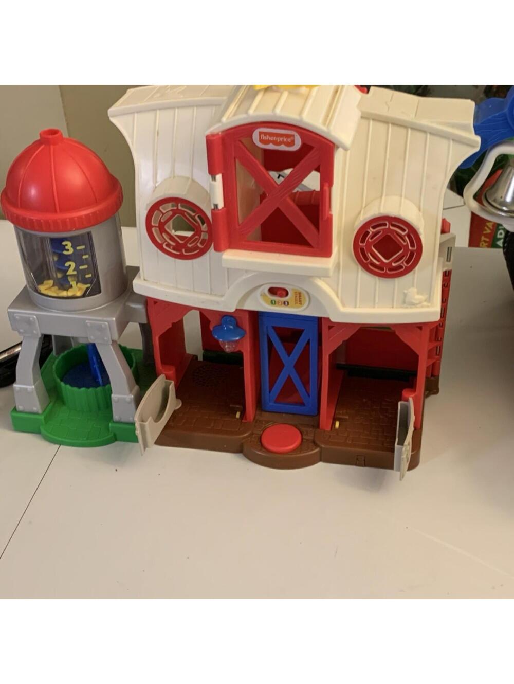 Fisher-Price 2015 Little People Farm Barn Playset with 6 Figures. Tested works